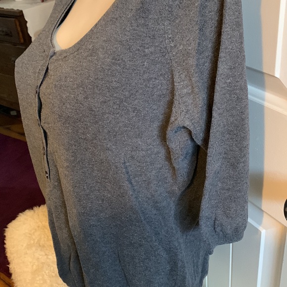 Grey sweater - Picture 3 of 4